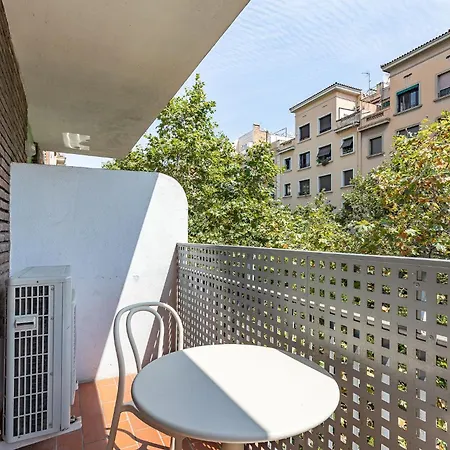 Ola Living Sagrada Familia Barcelona